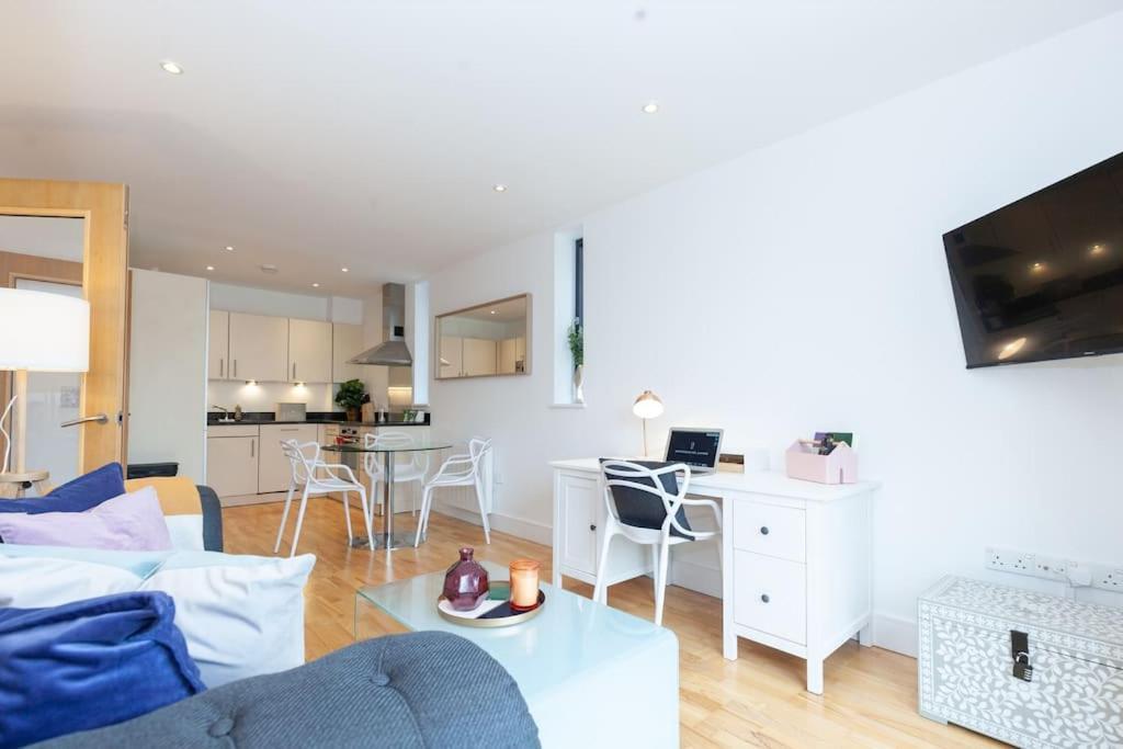 Oxfordshire Living - The Tolkien Apartment - Оксфорд Екстериор снимка